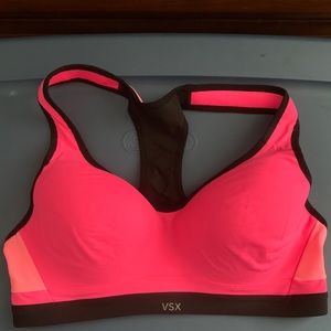 Victoria secret sports bra underwire